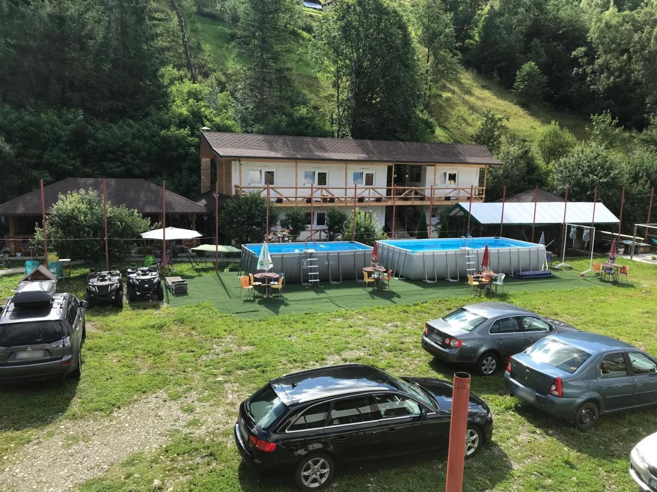 Pensiunea Serbeca Brosteni Exterior foto